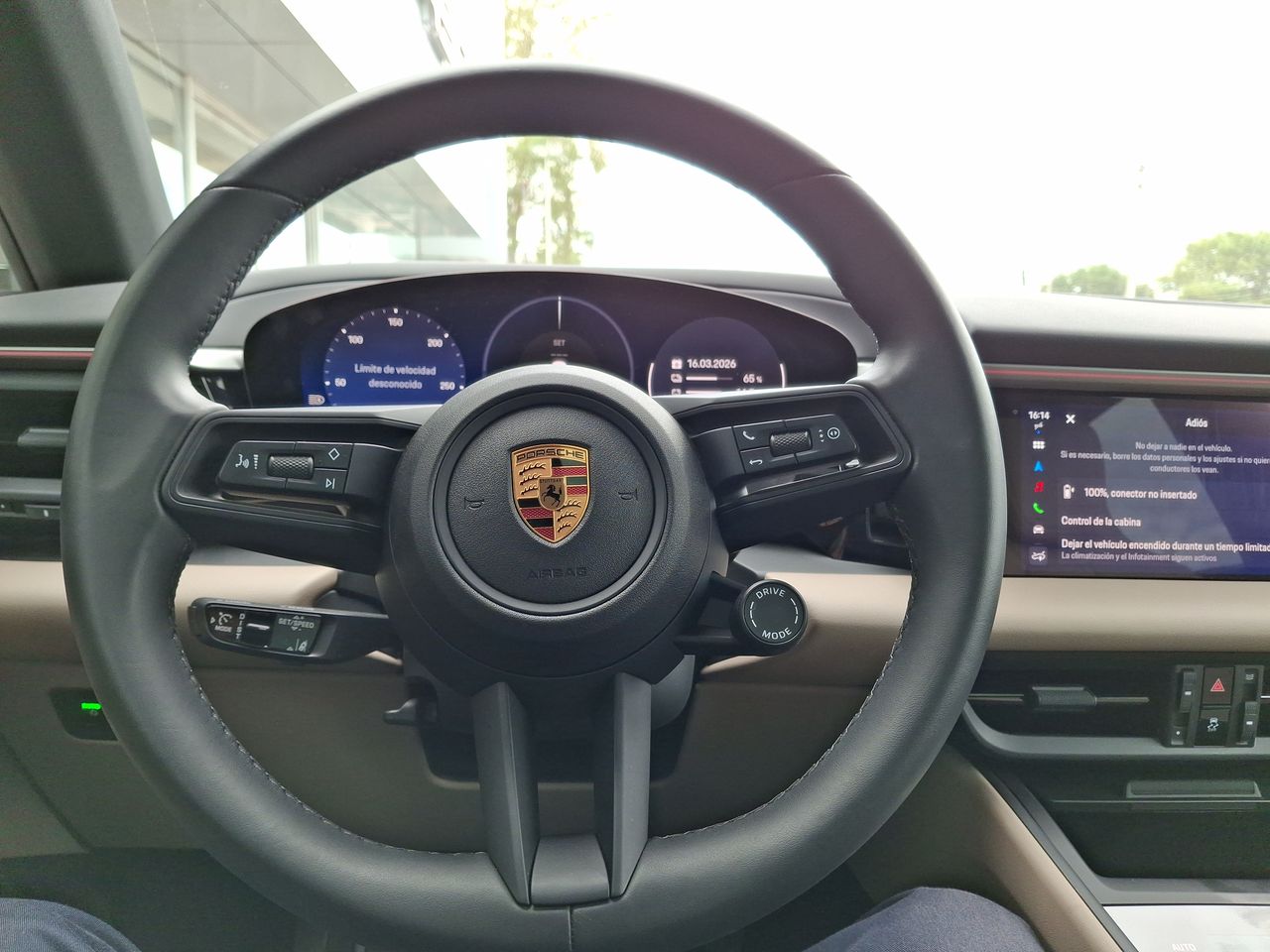PORSCHE - 17