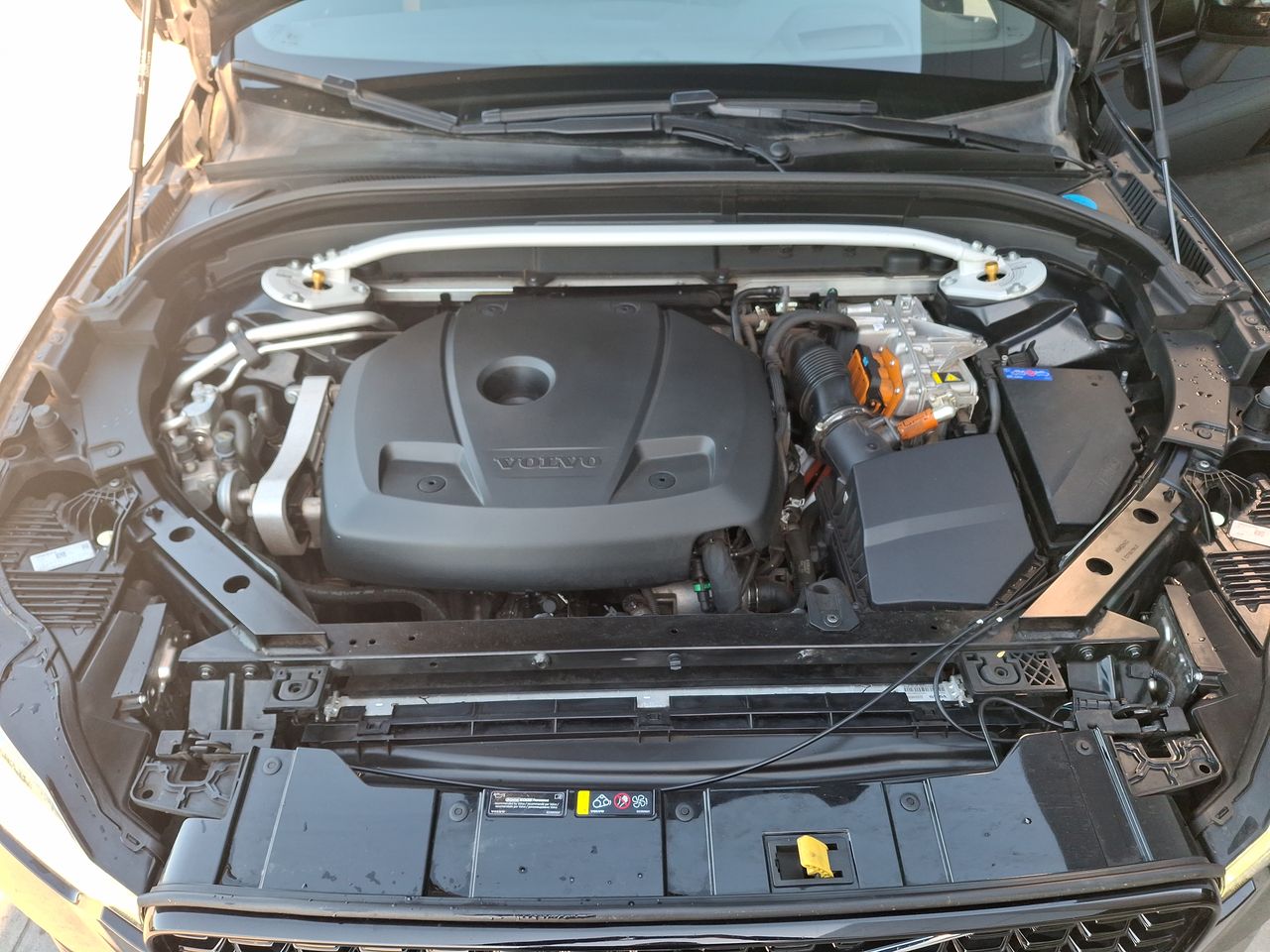 VOLVO - 10