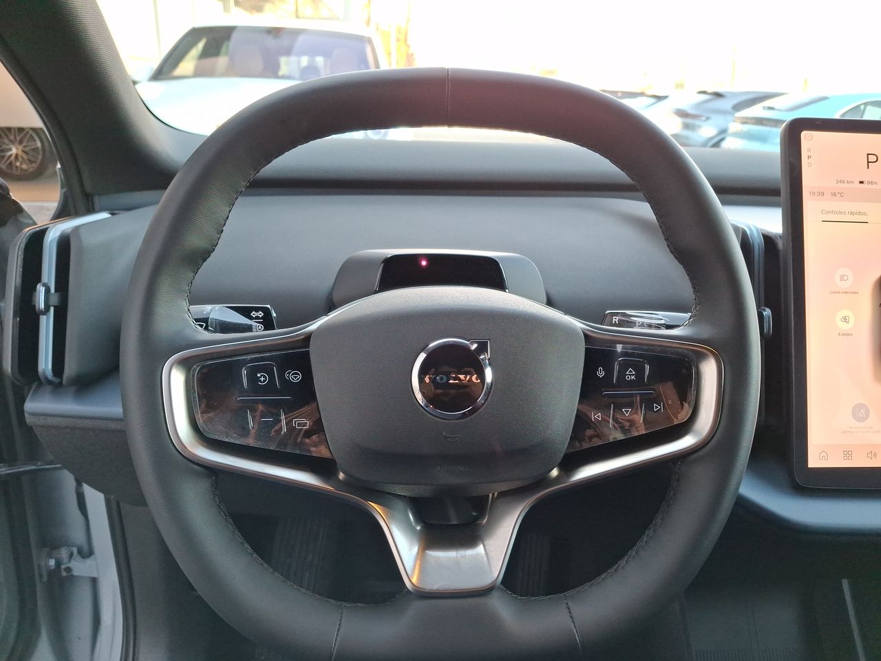 VOLVO - 8