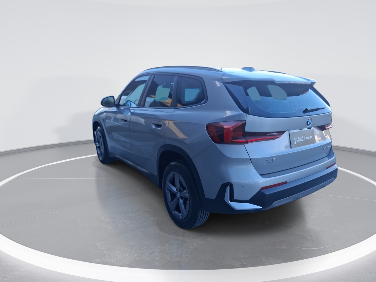 BMW - 5