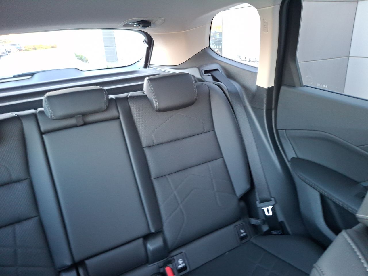BMW - 5