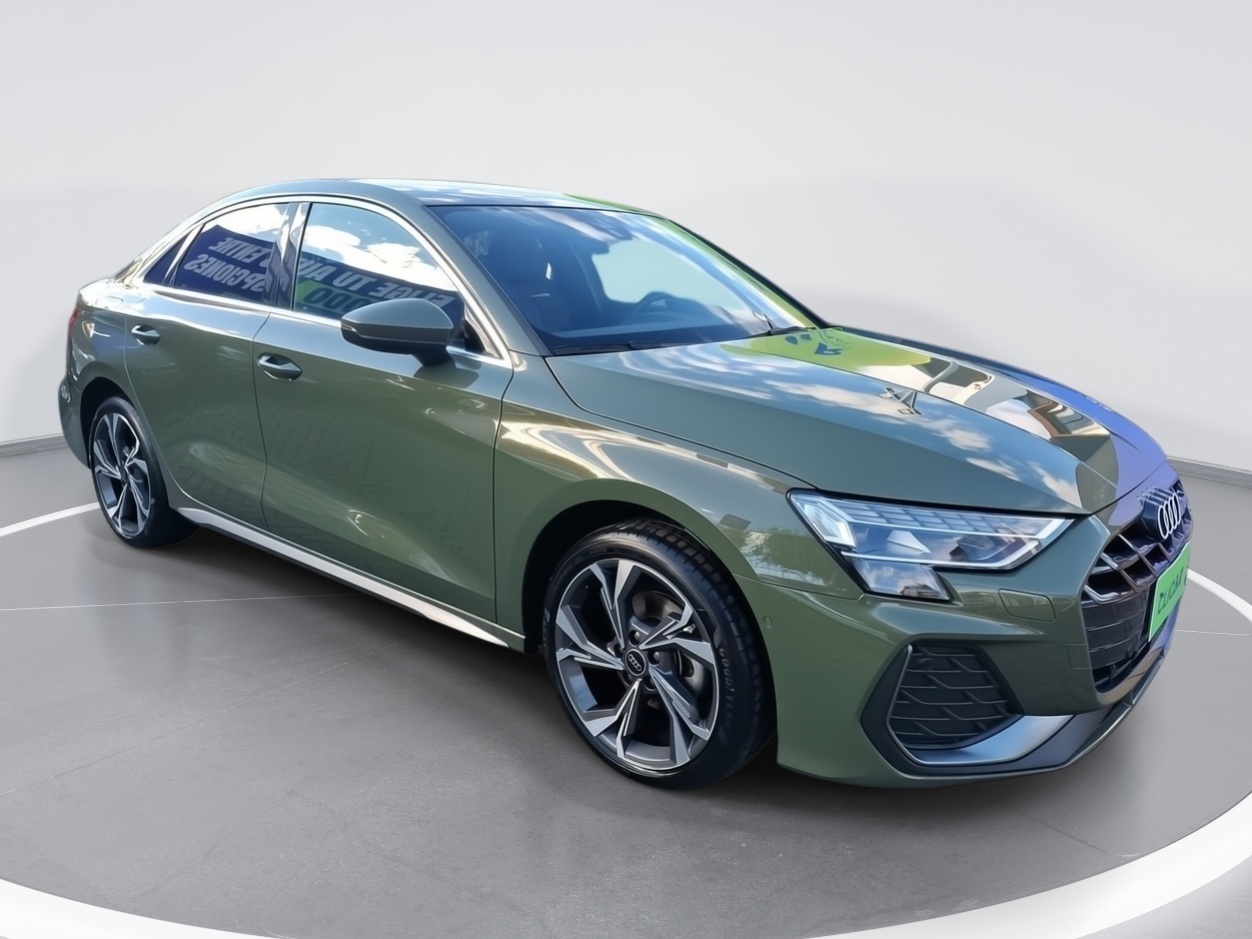 AUDI