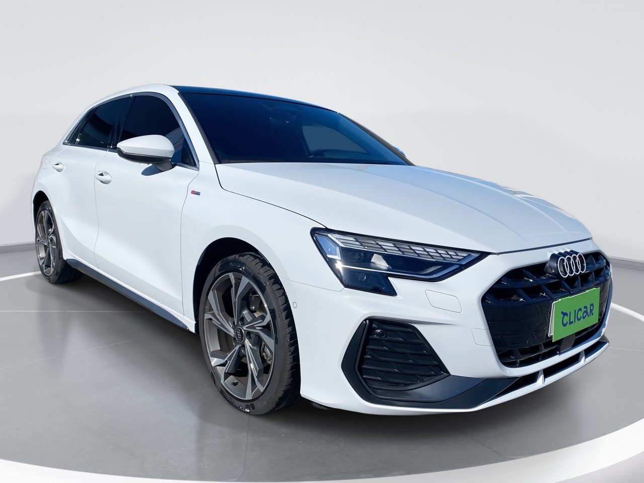 AUDI