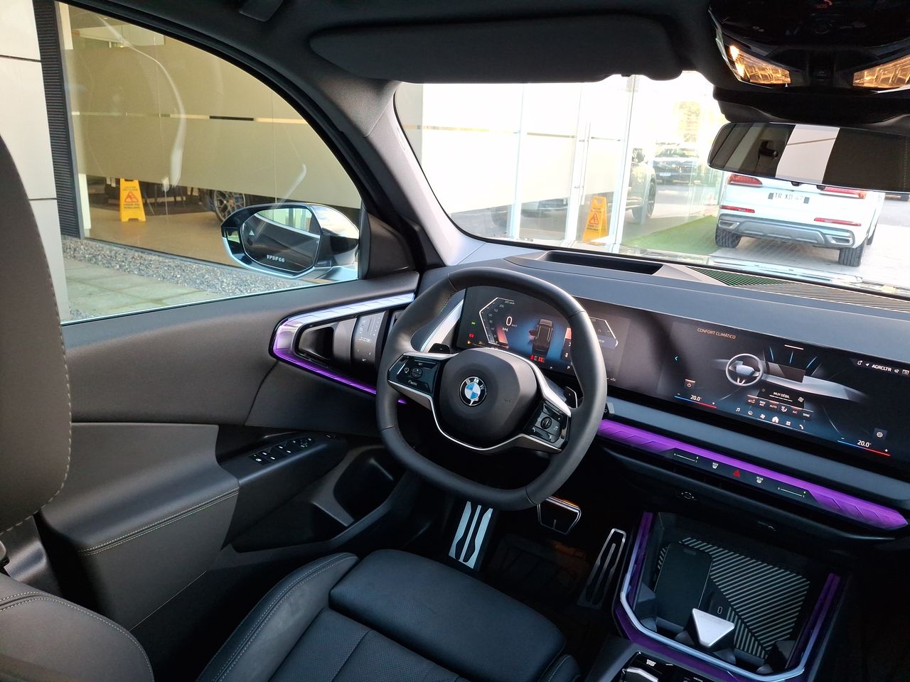 BMW - 6