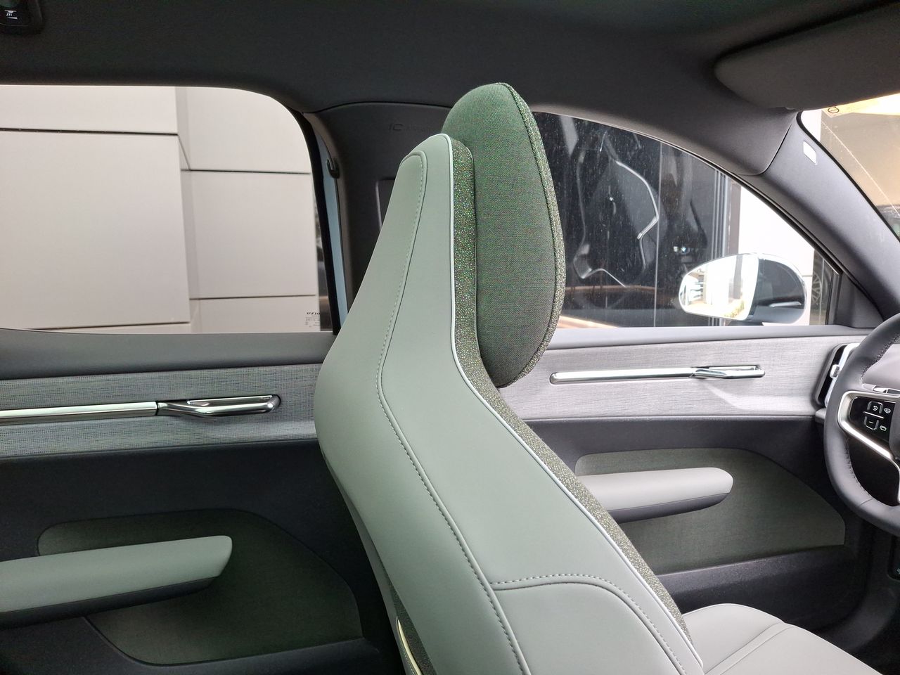VOLVO - 7