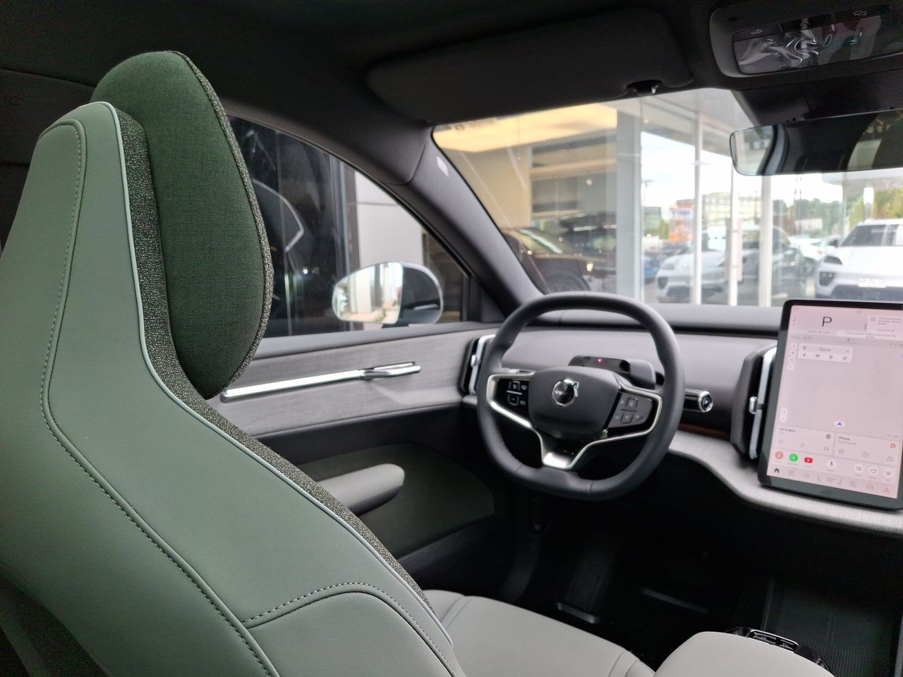 VOLVO - 8