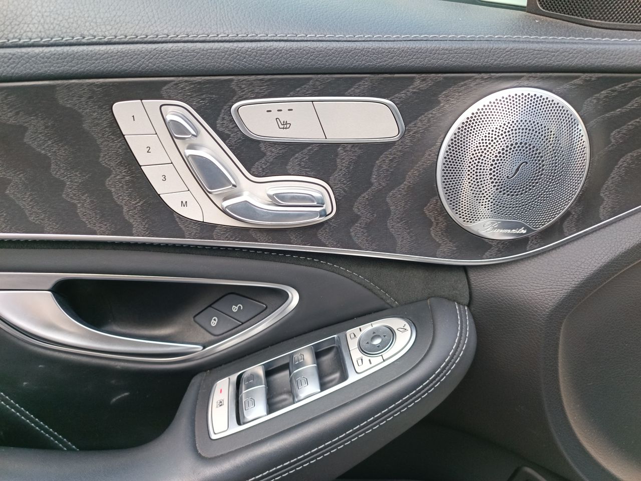 MERCEDES BENZ - 22