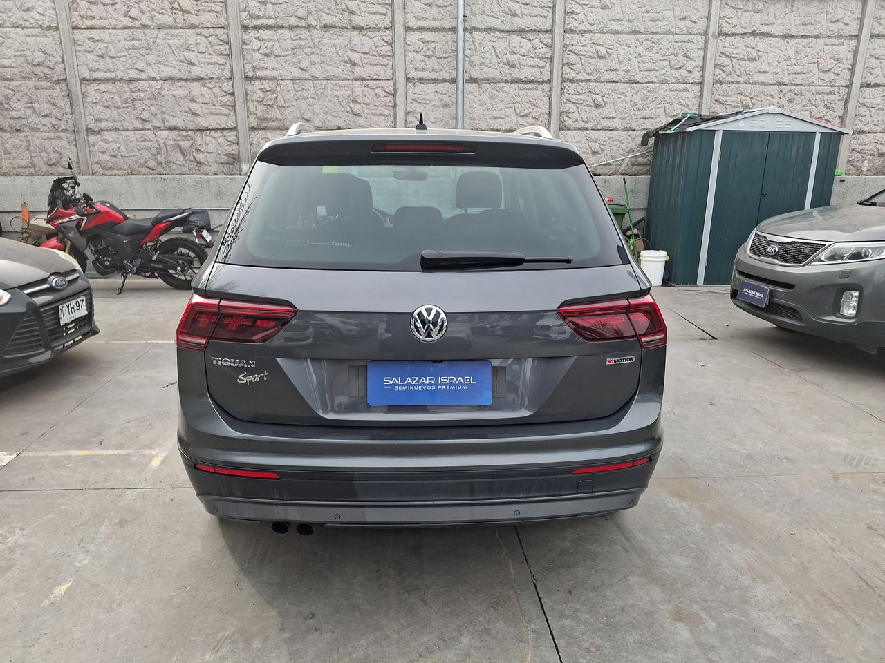 VOLKSWAGEN - 6