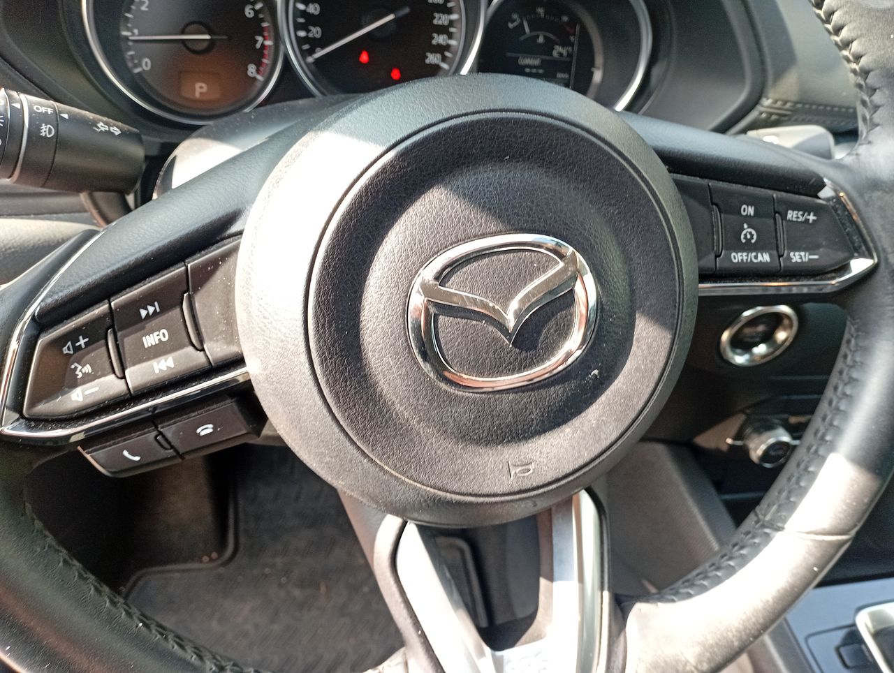 MAZDA - 26