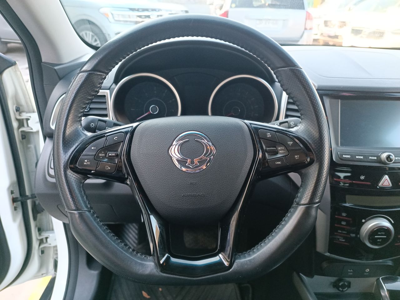 SSANGYONG - 26