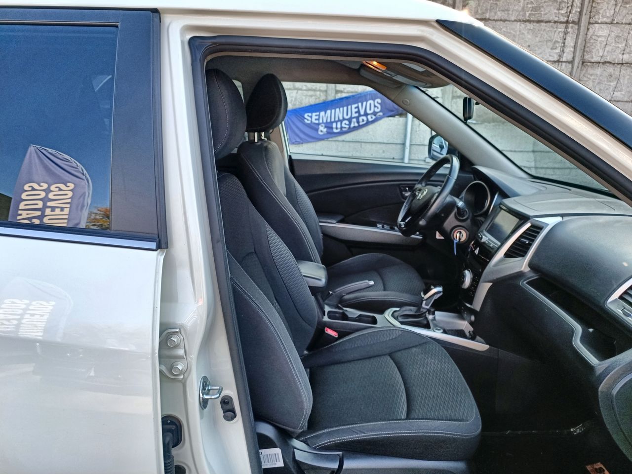 SSANGYONG - 34