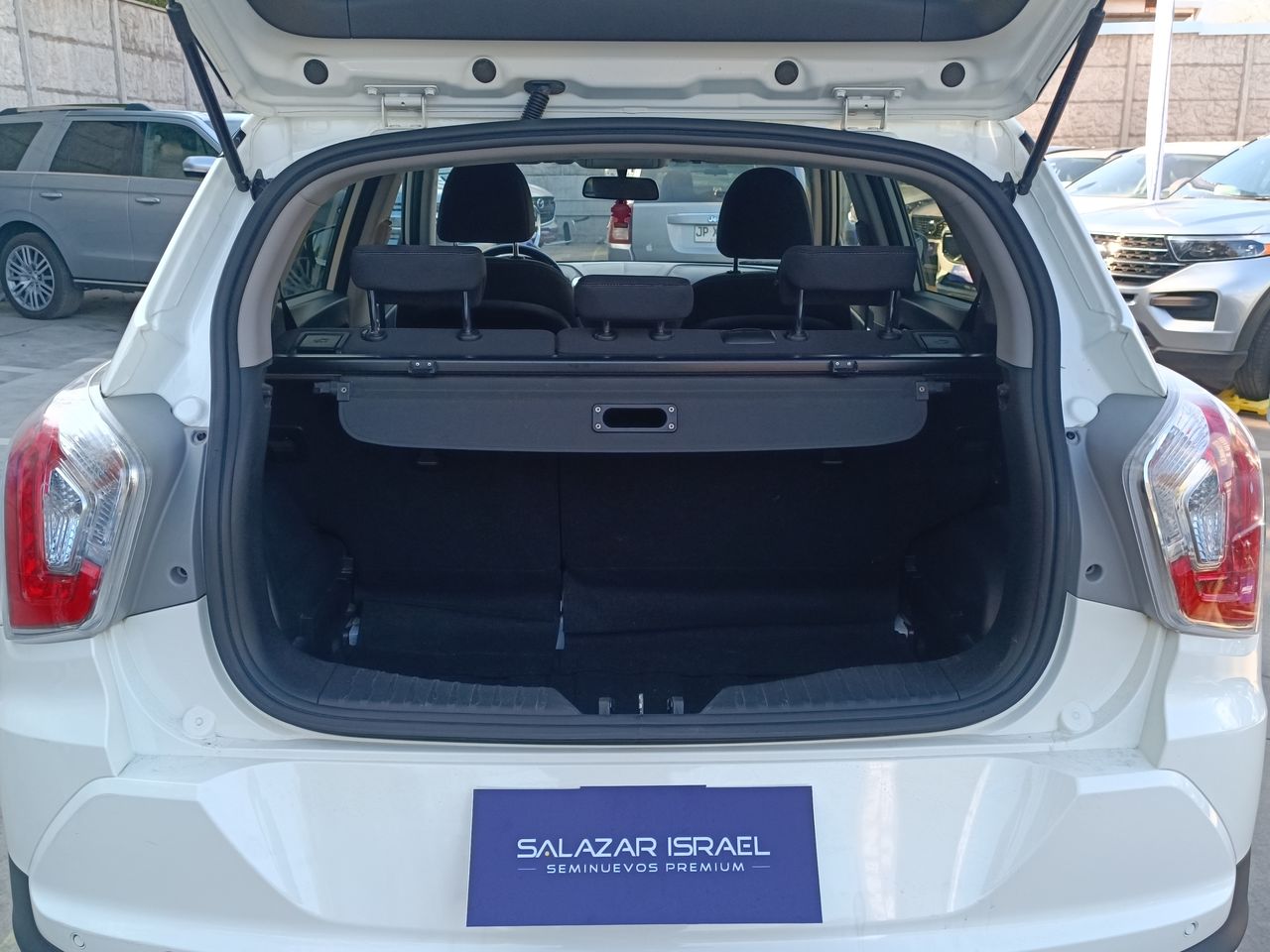 SSANGYONG - 22