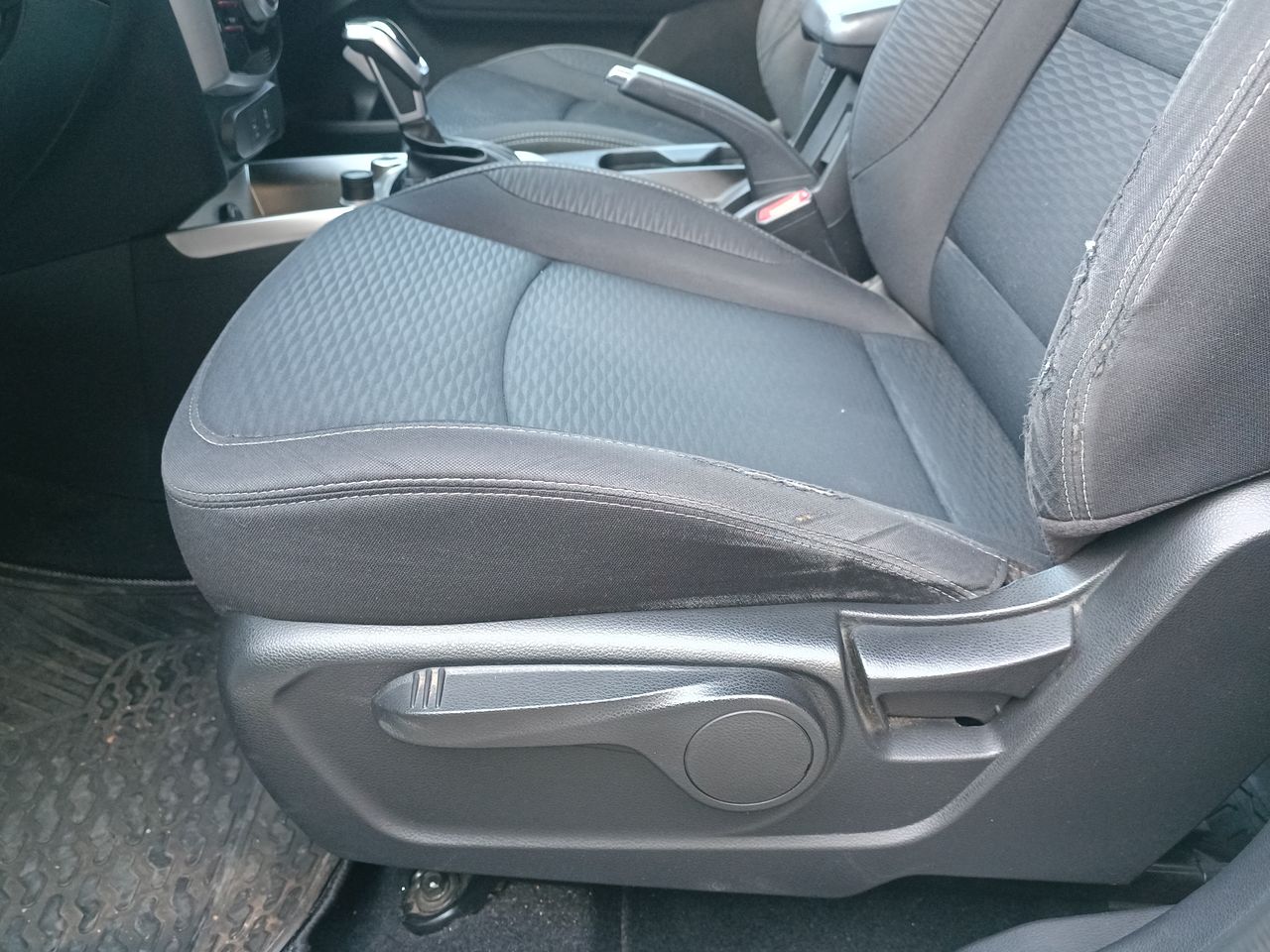 SSANGYONG - 24
