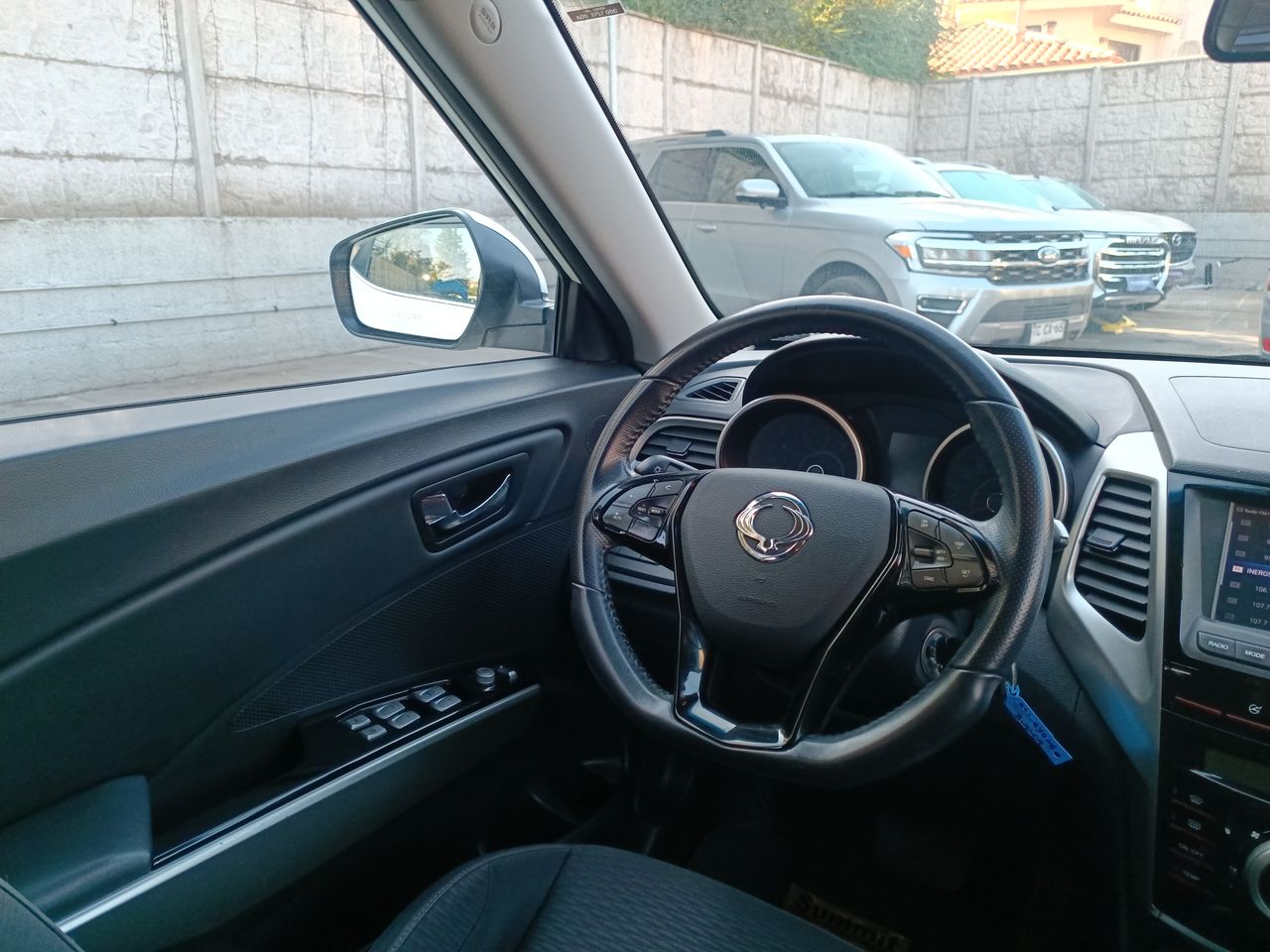 SSANGYONG - 16