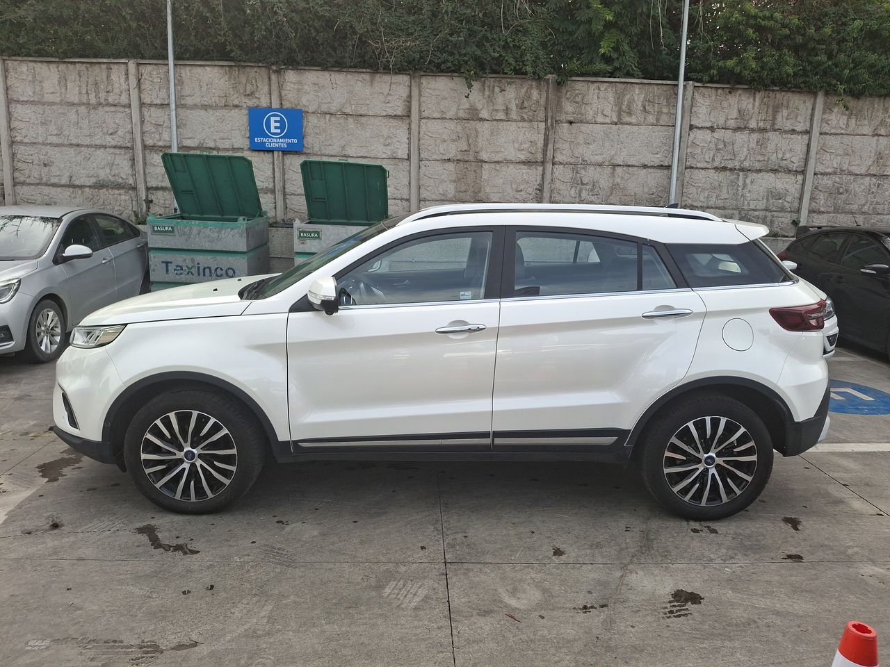 FORD - 4
