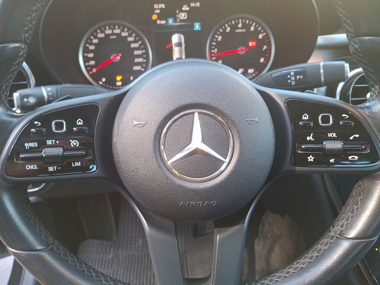 MERCEDES BENZ - 24