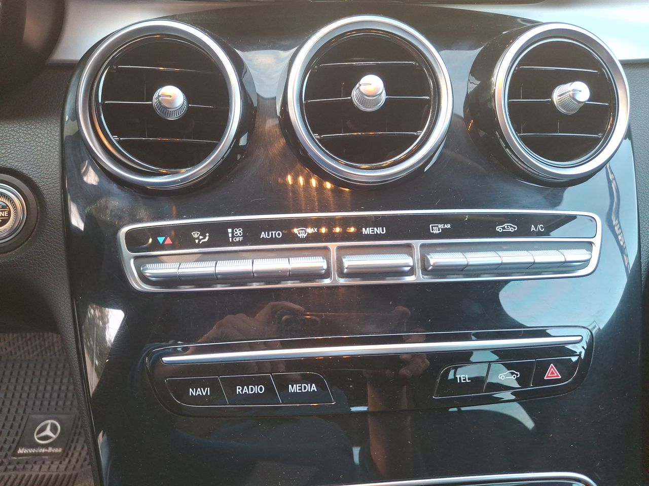 MERCEDES BENZ - 28