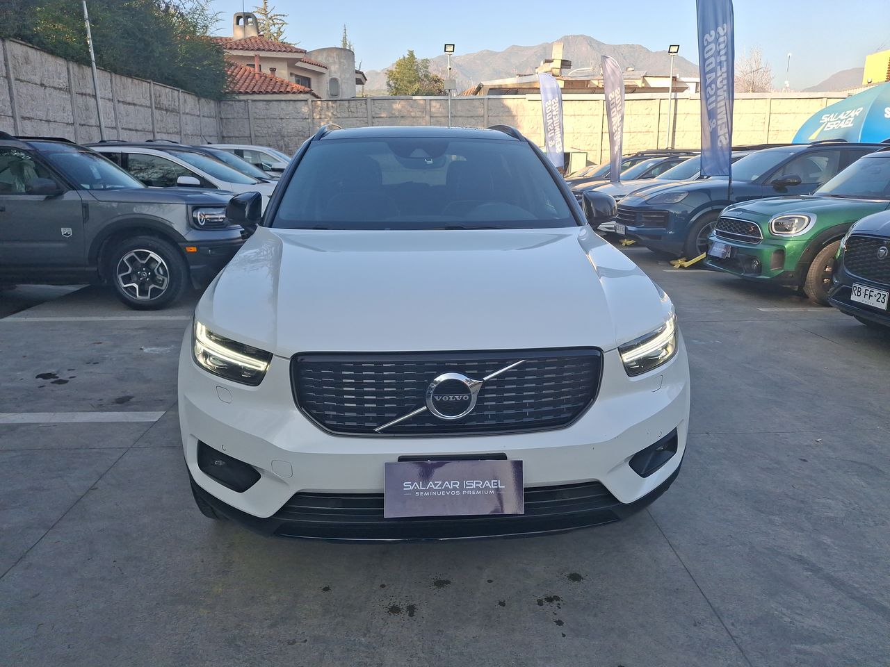 VOLVO - 2