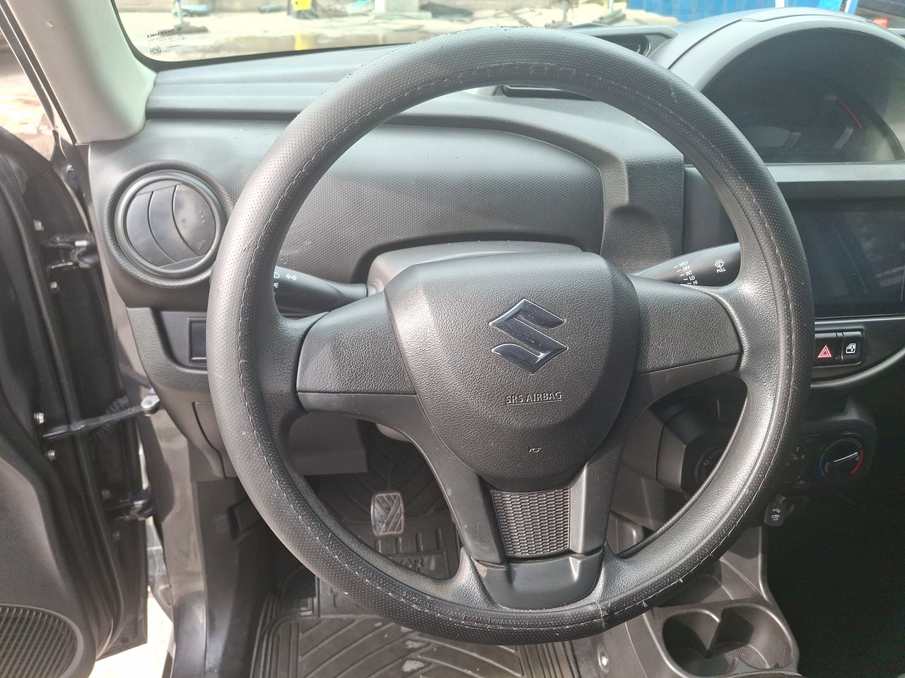 SUZUKI - 23