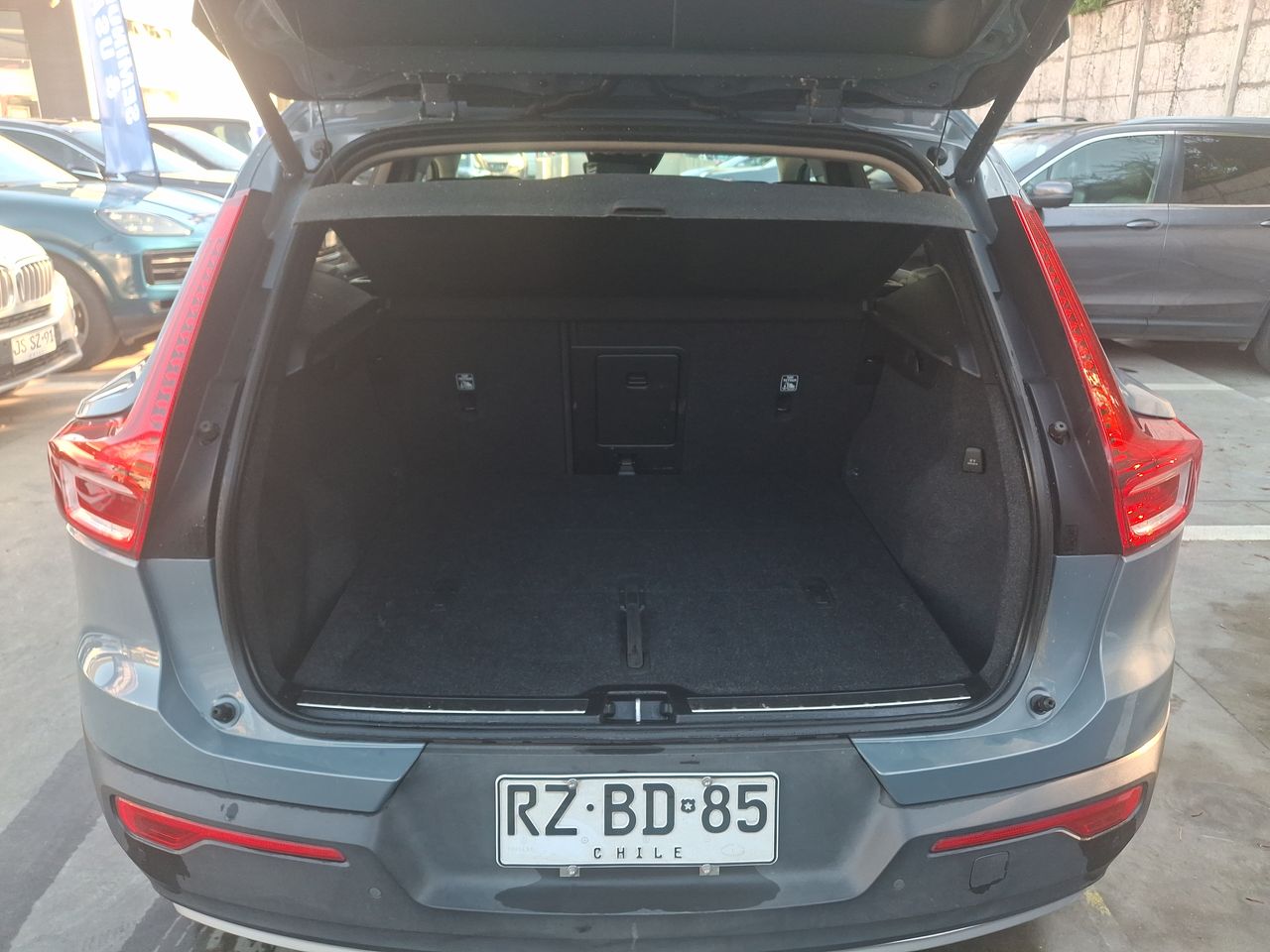 VOLVO - 19