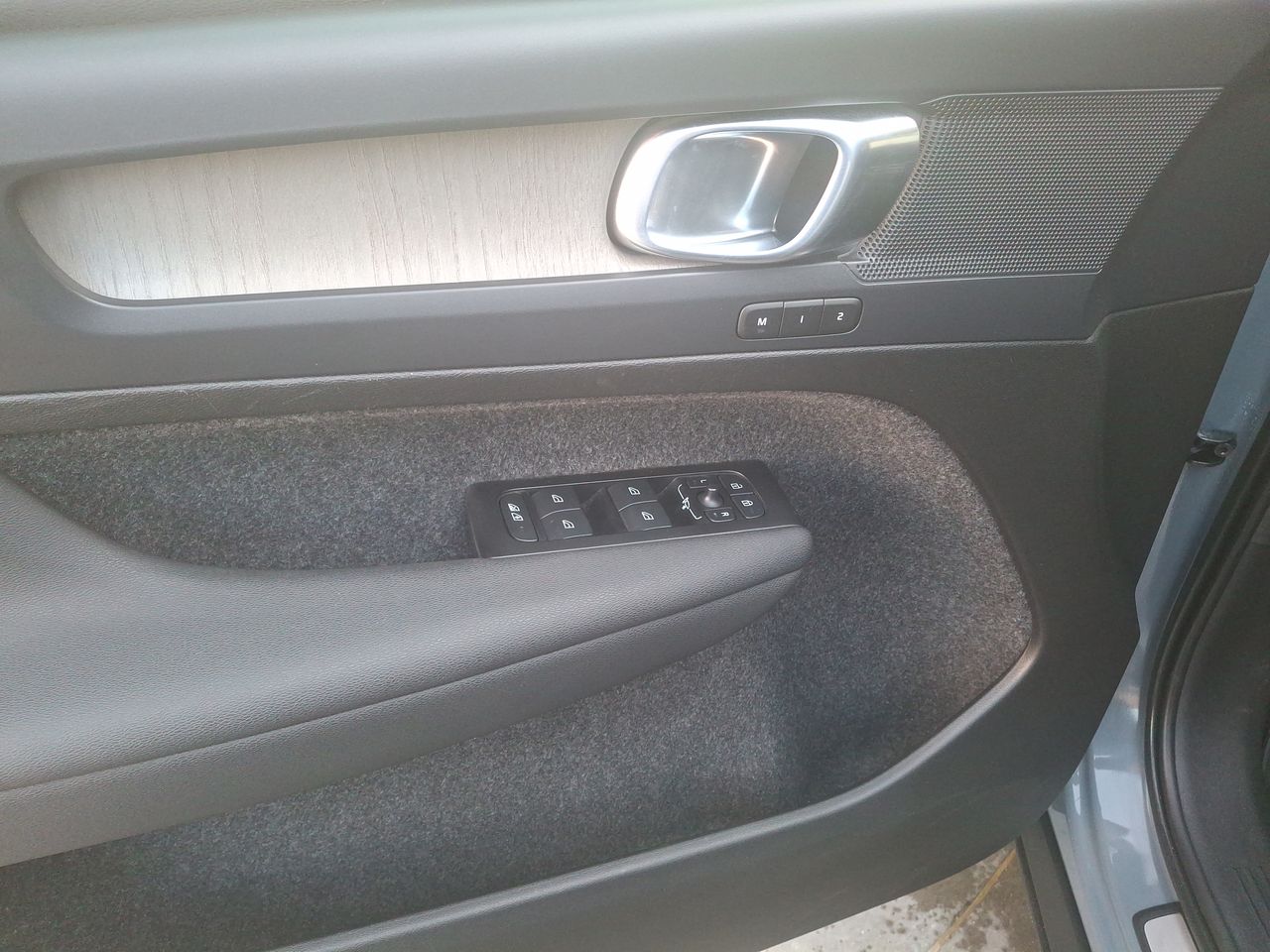VOLVO - 20