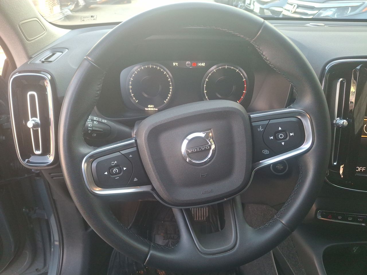 VOLVO - 23