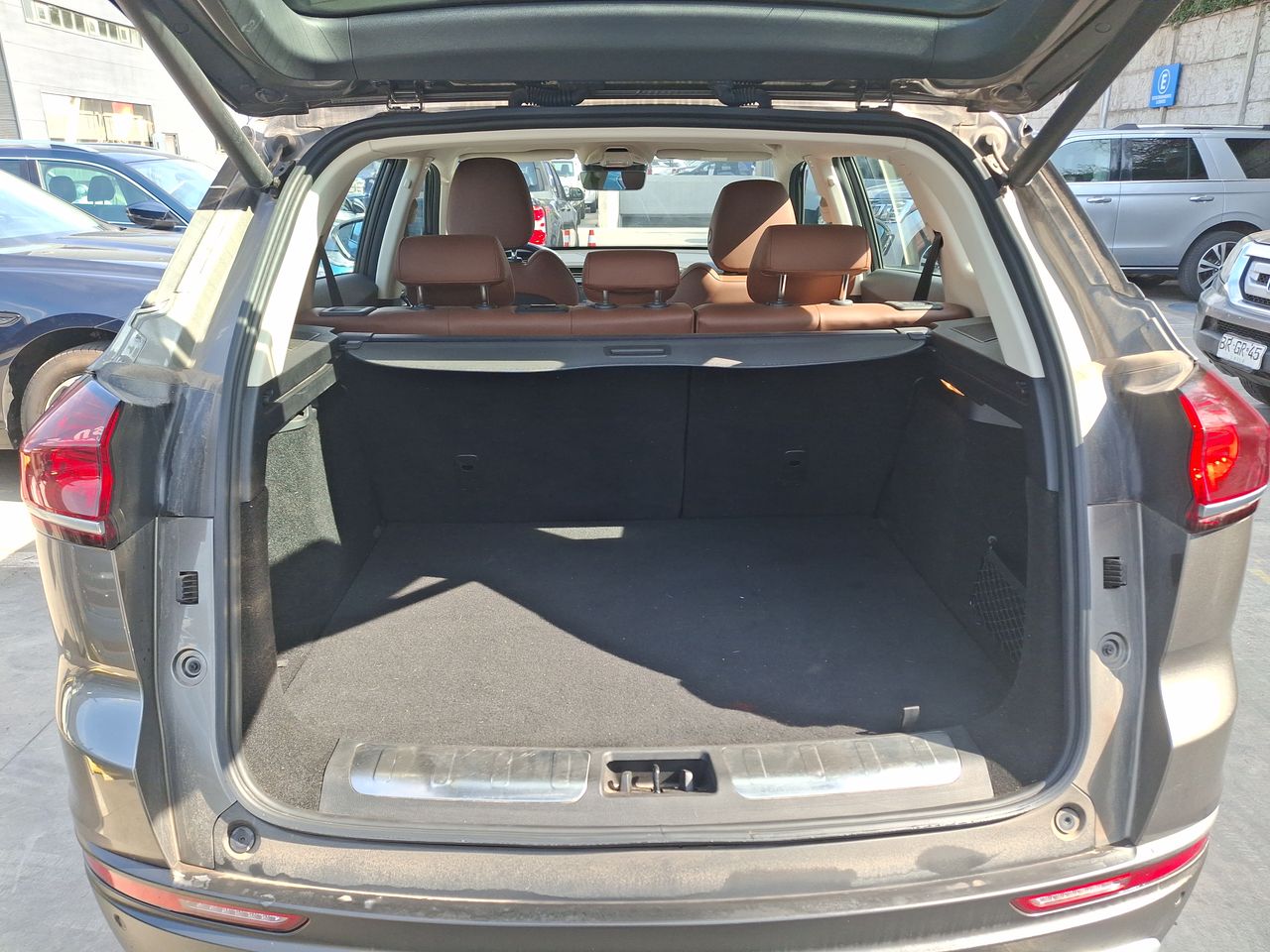 GEELY - 19