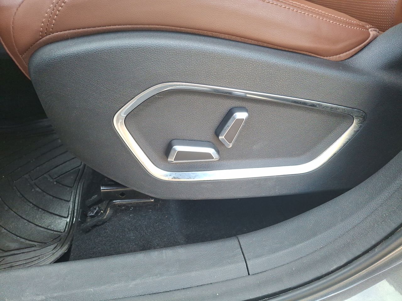 GEELY - 21