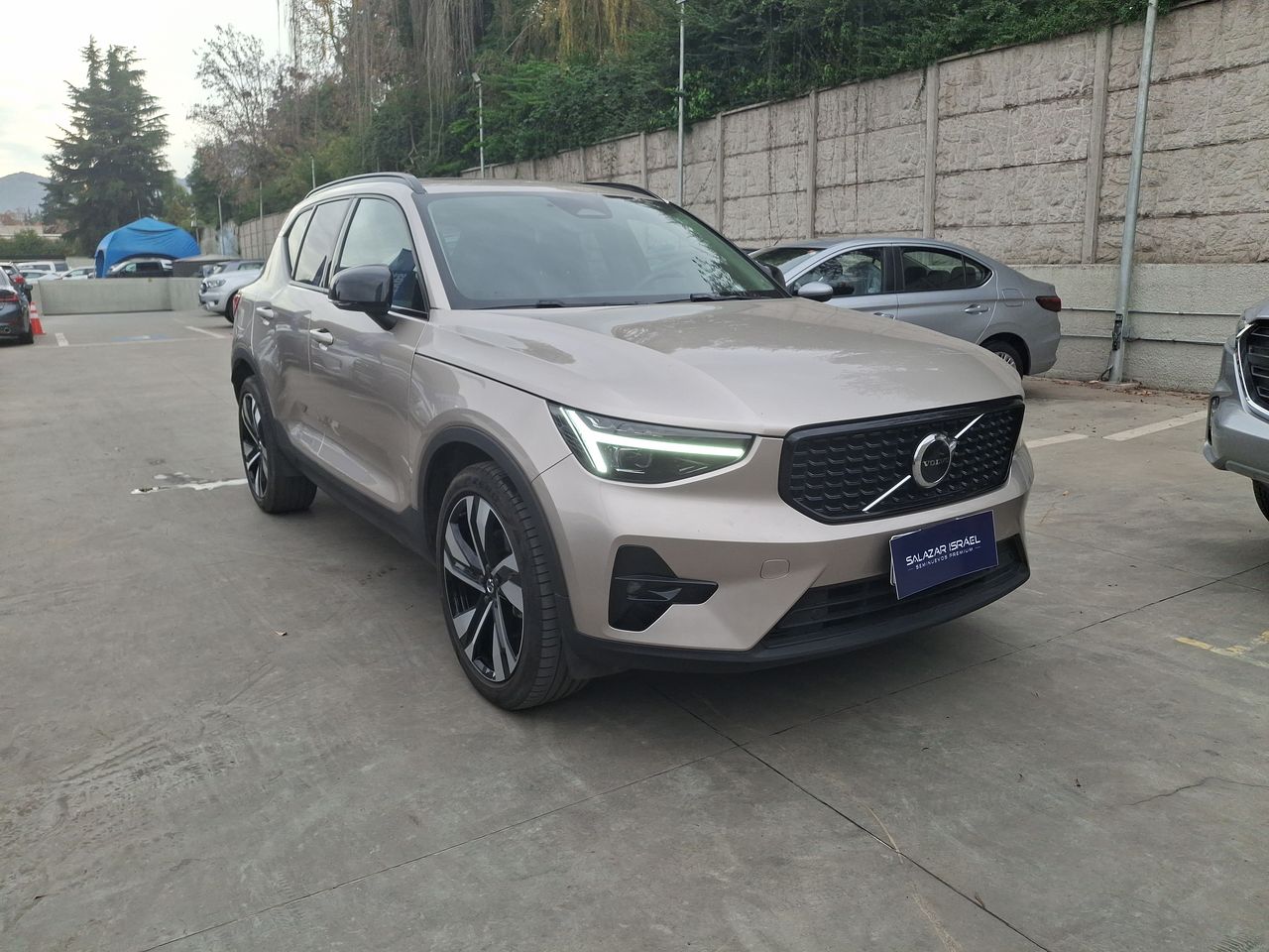 VOLVO - 1