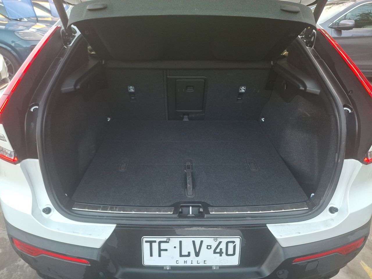 VOLVO - 19