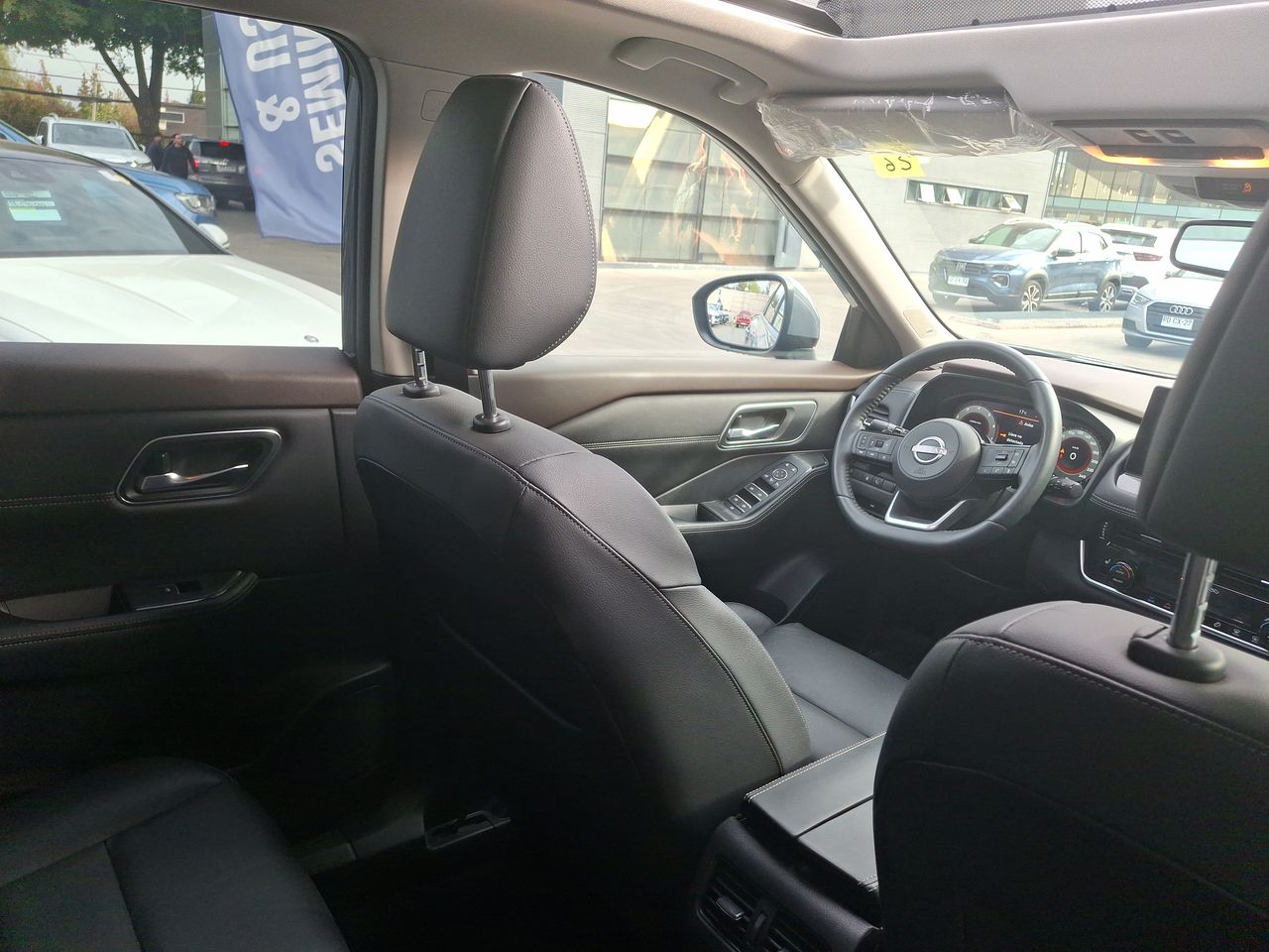 NISSAN - 14