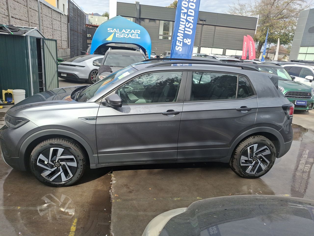 VOLKSWAGEN - 4