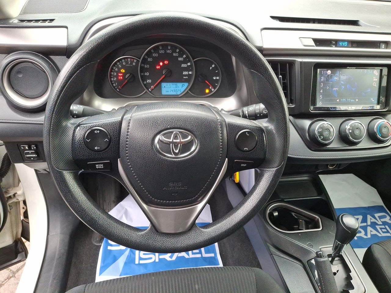 TOYOTA - 25