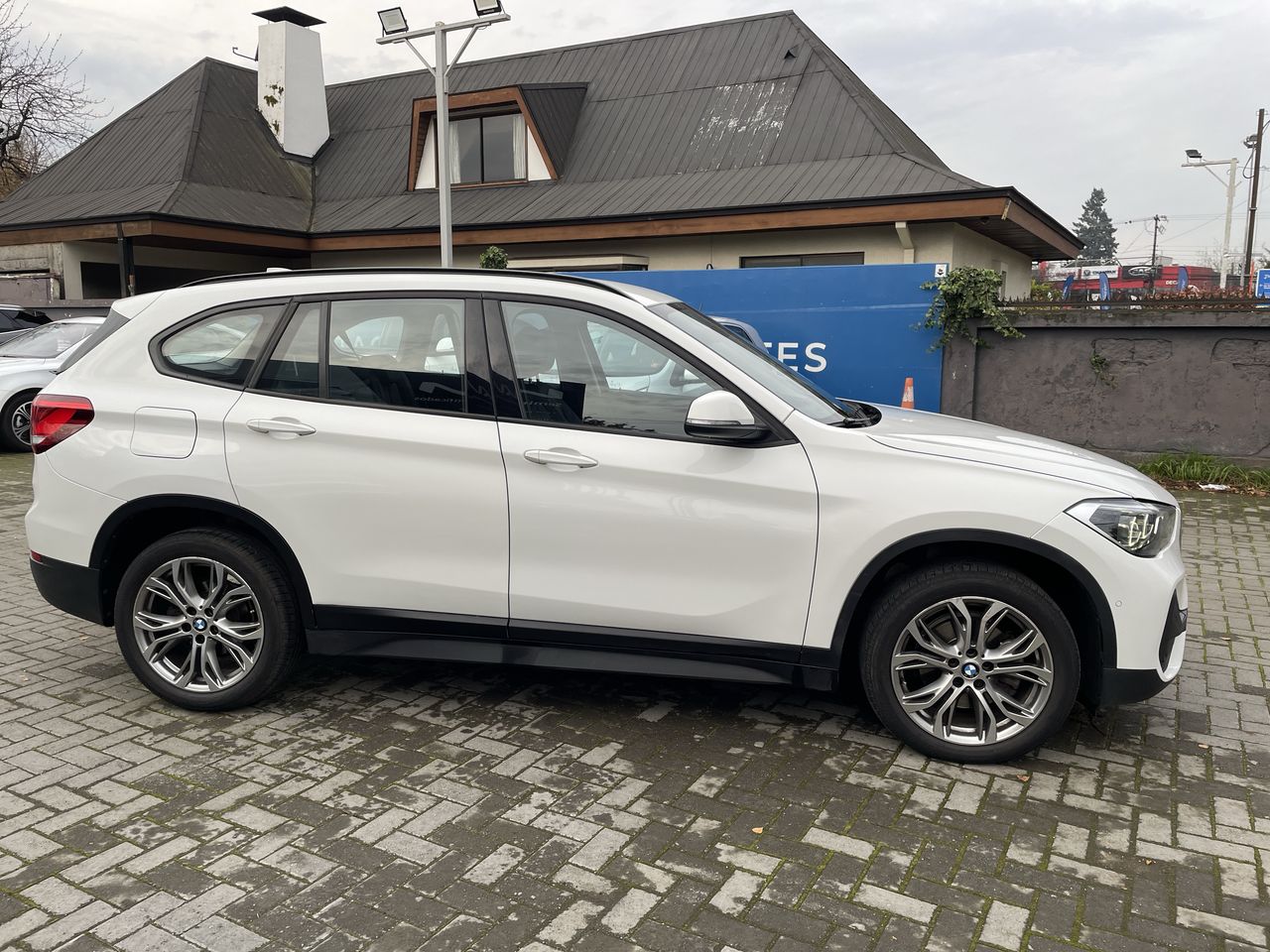 BMW - 7