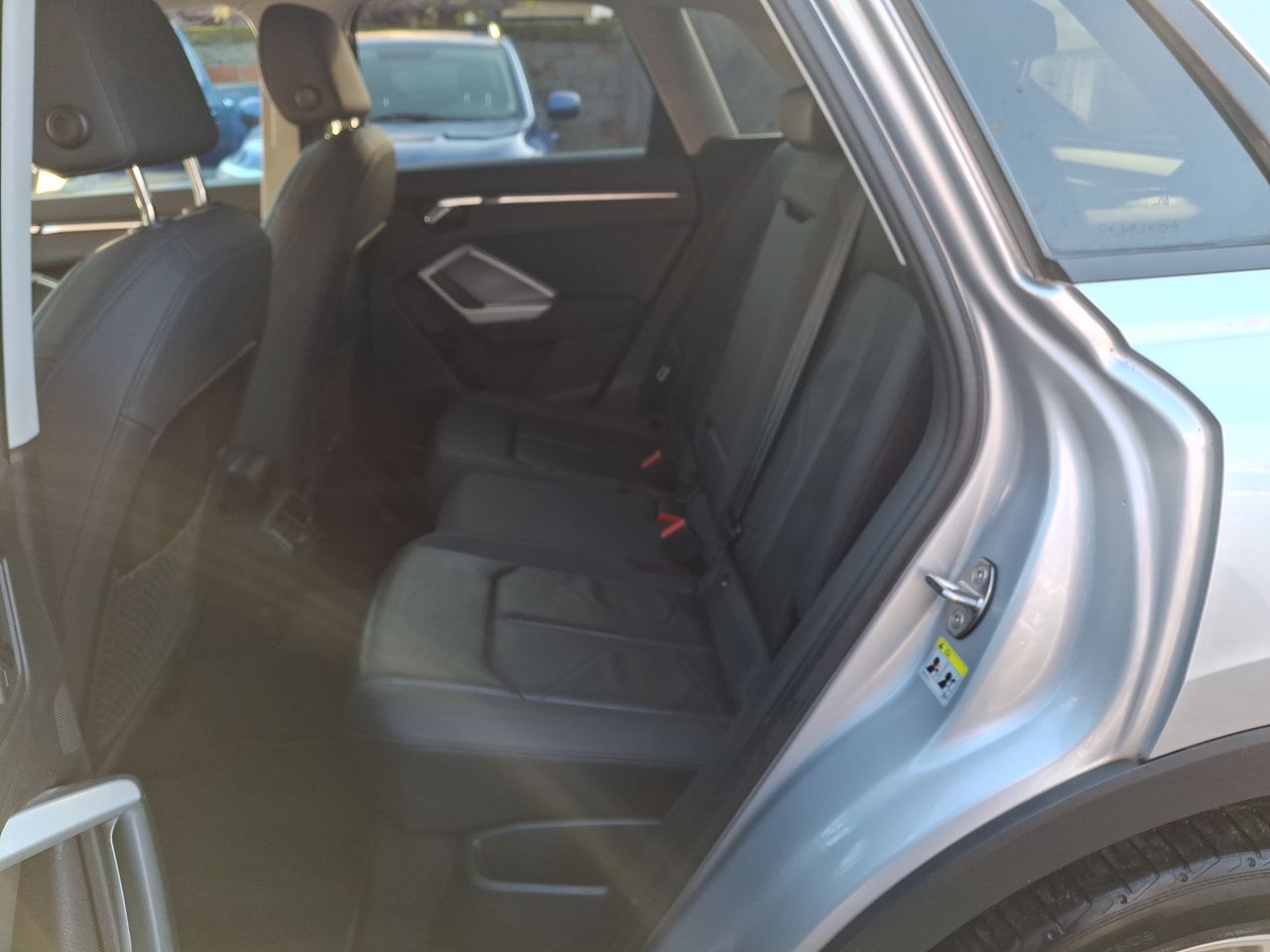 AUDI - 33