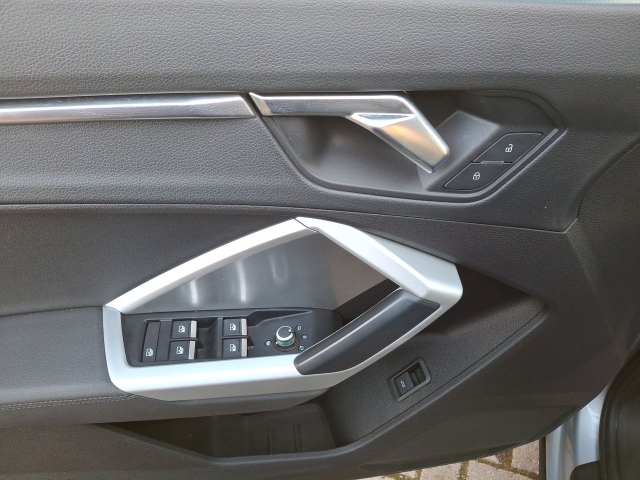 AUDI - 21
