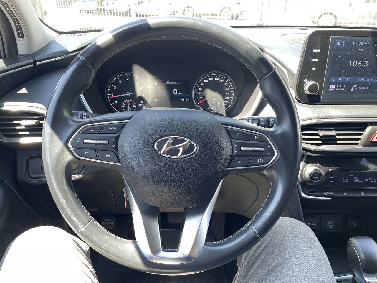 HYUNDAI - 24