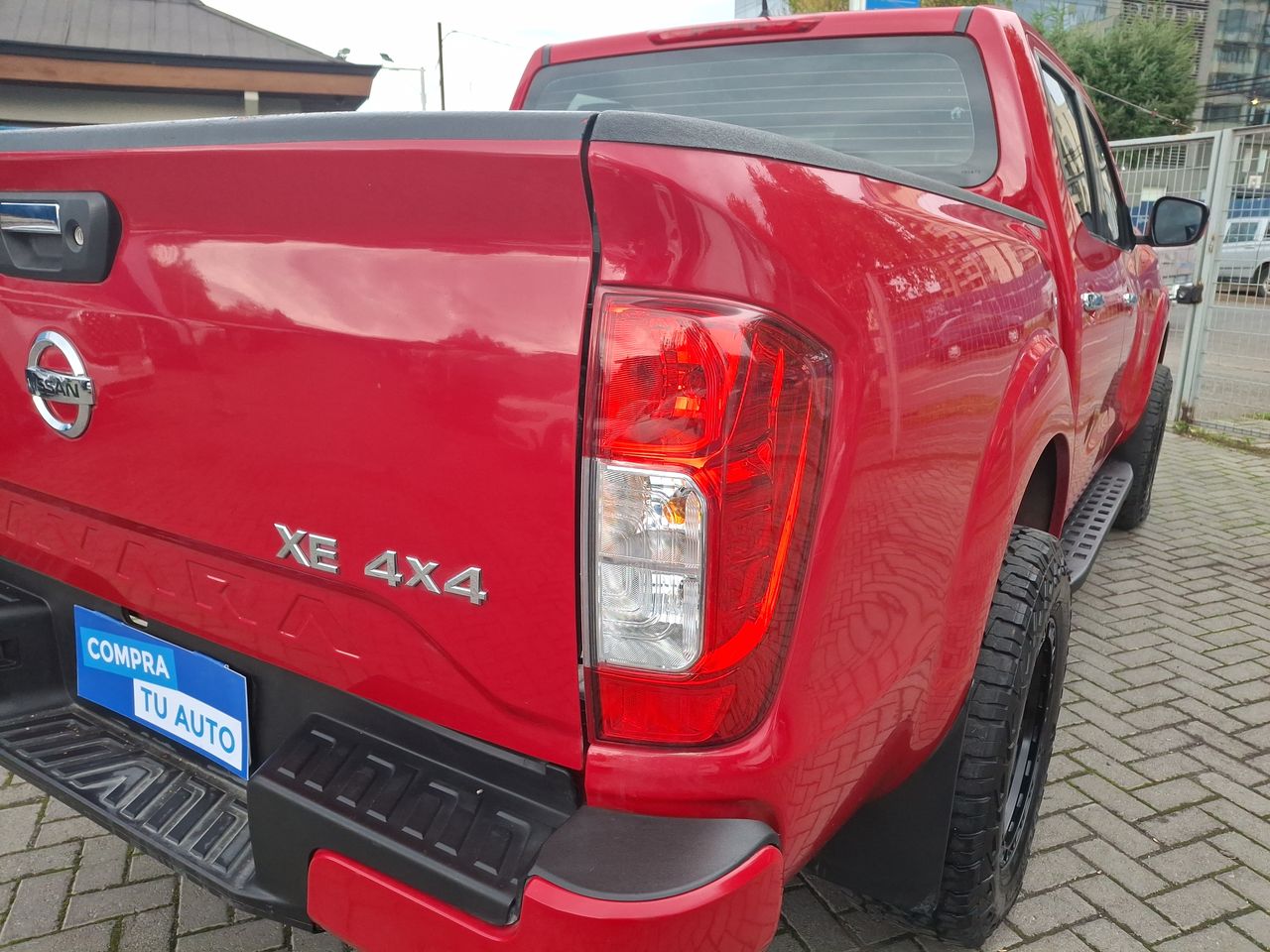 NISSAN - 20