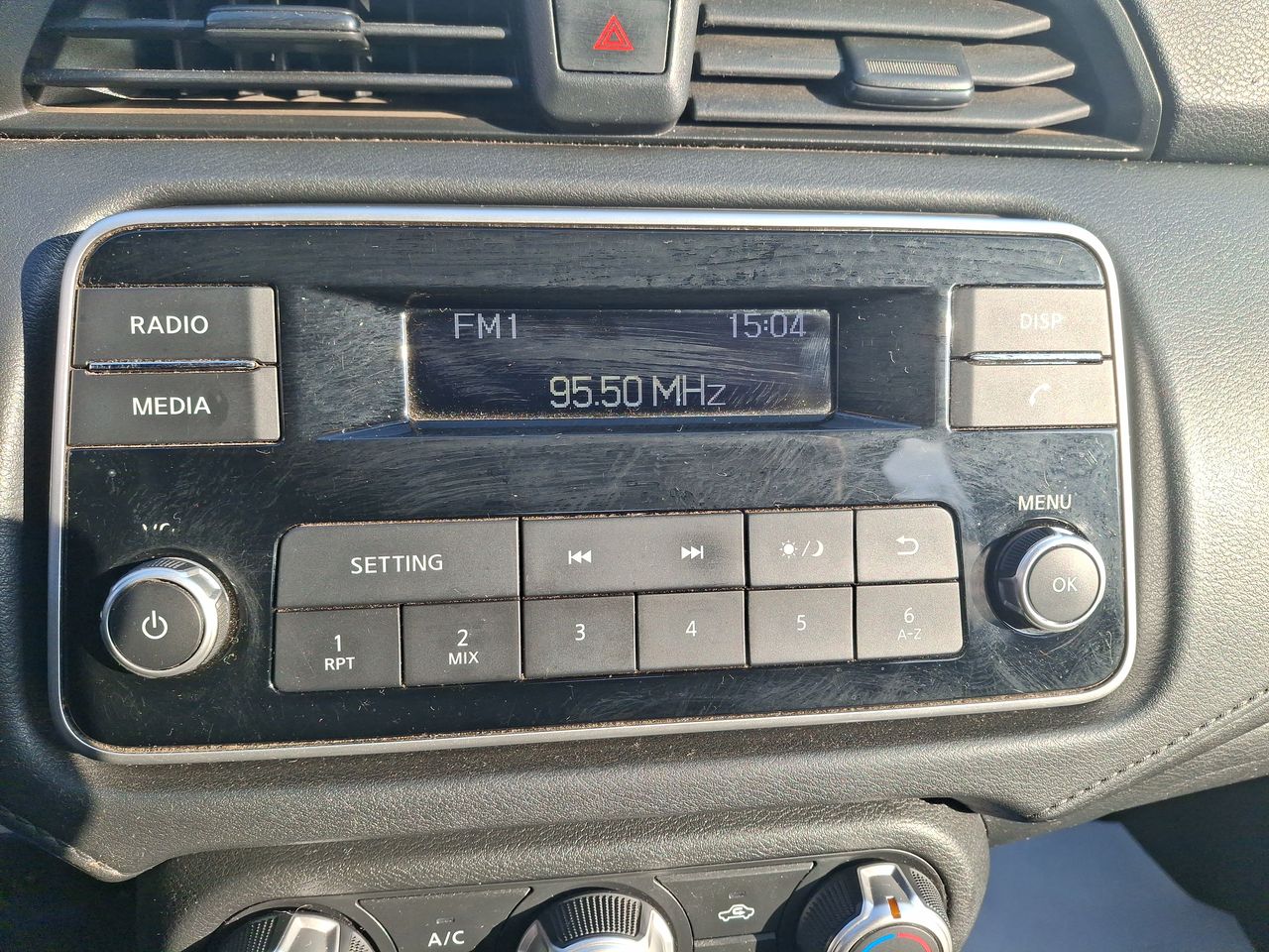 NISSAN - 27