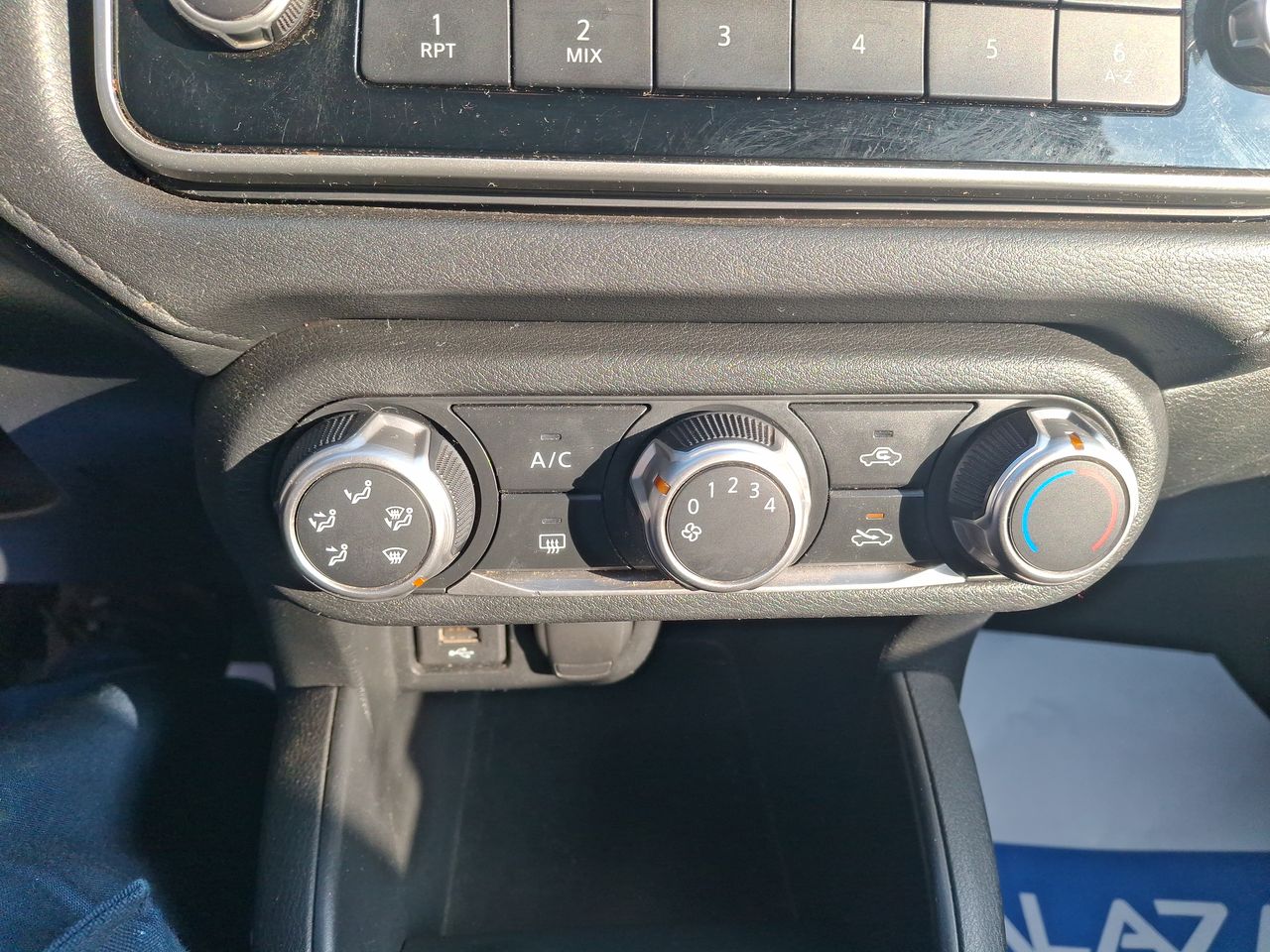 NISSAN - 28