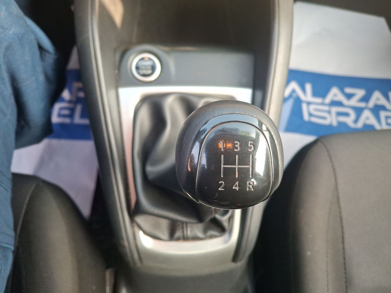 NISSAN - 29