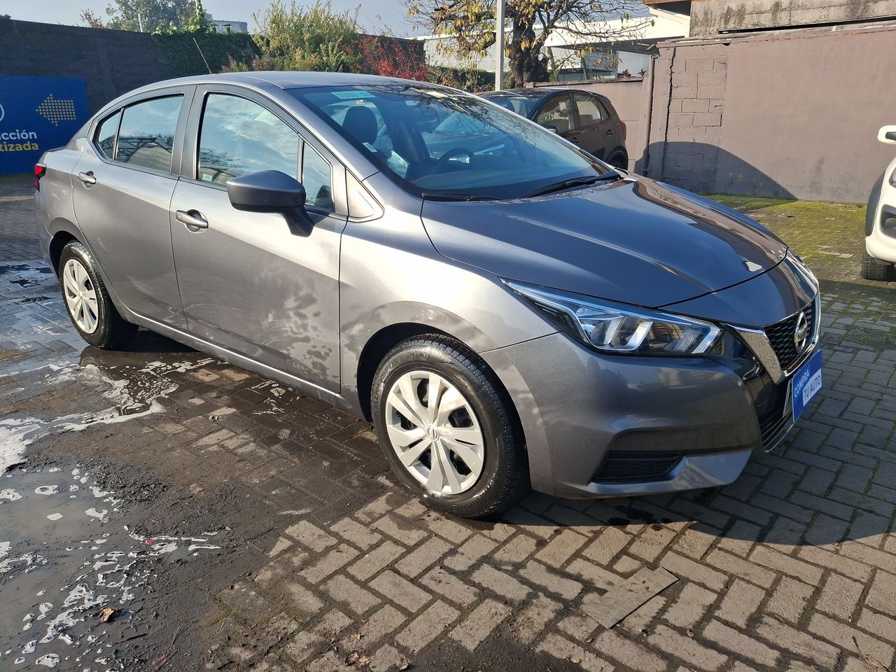 NISSAN - 1