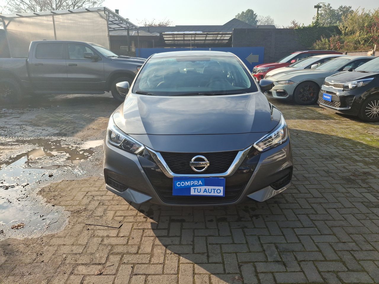 NISSAN - 2