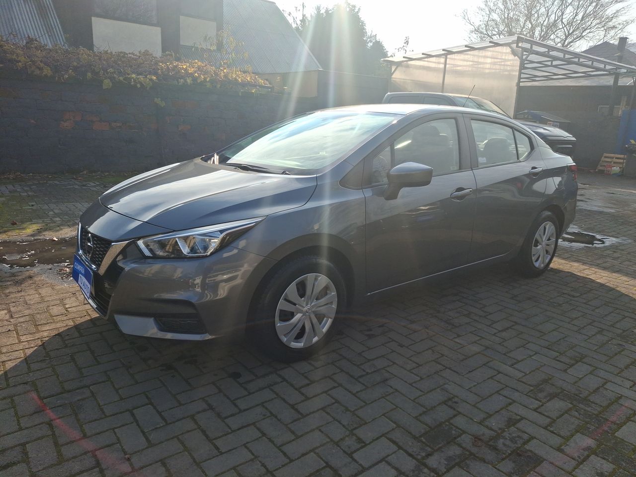 NISSAN - 3