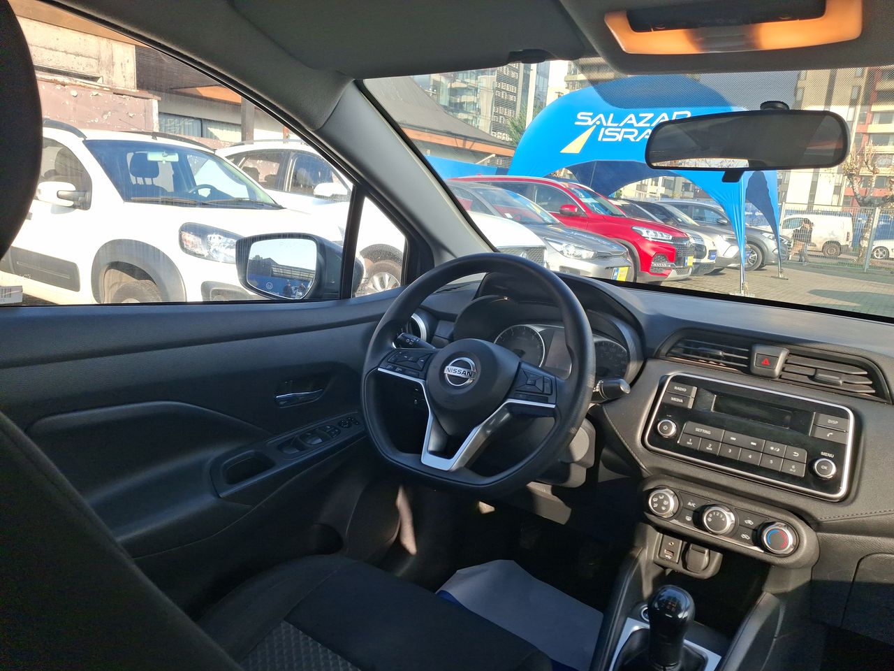 NISSAN - 16