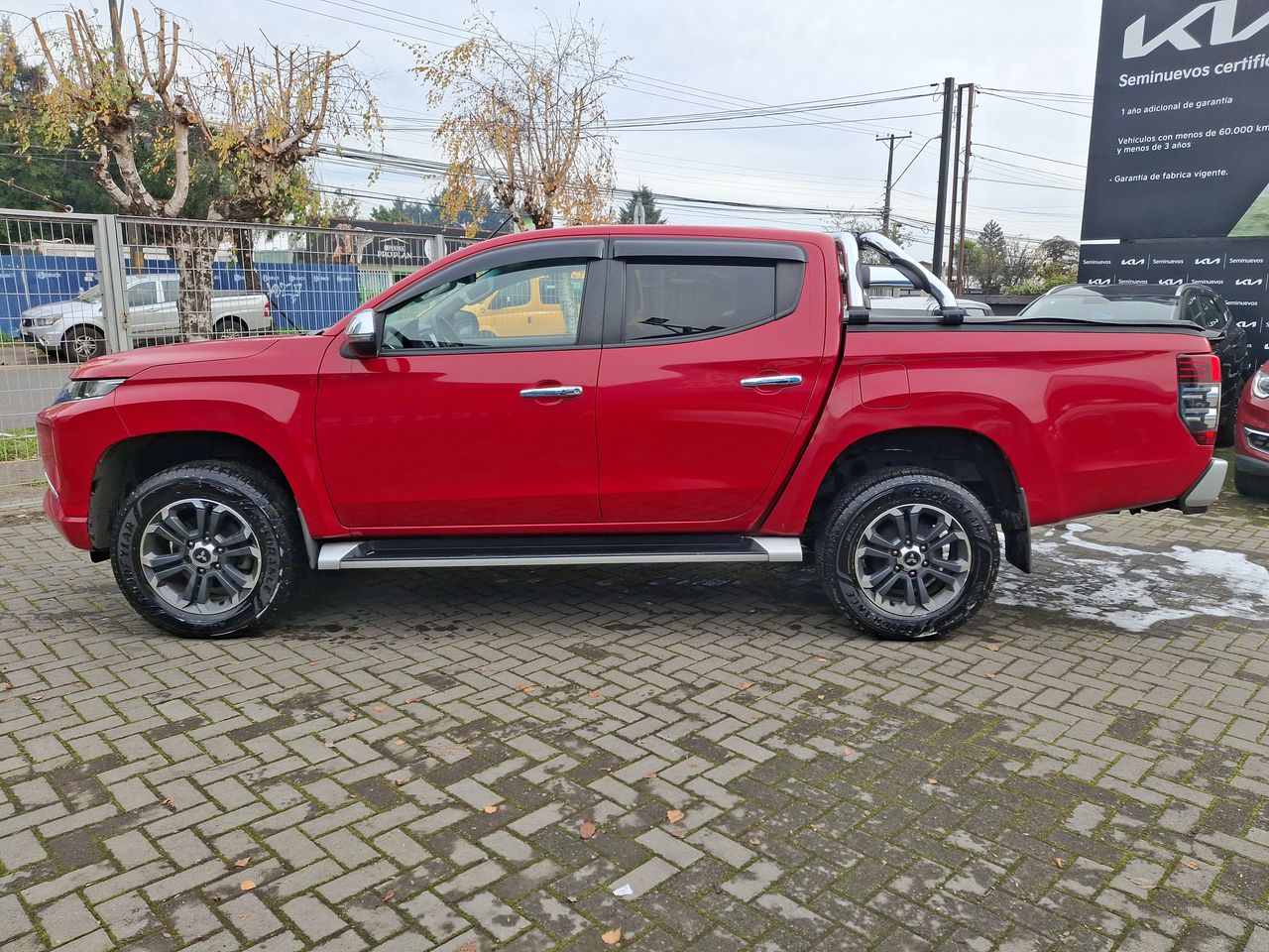 MITSUBISHI - 4