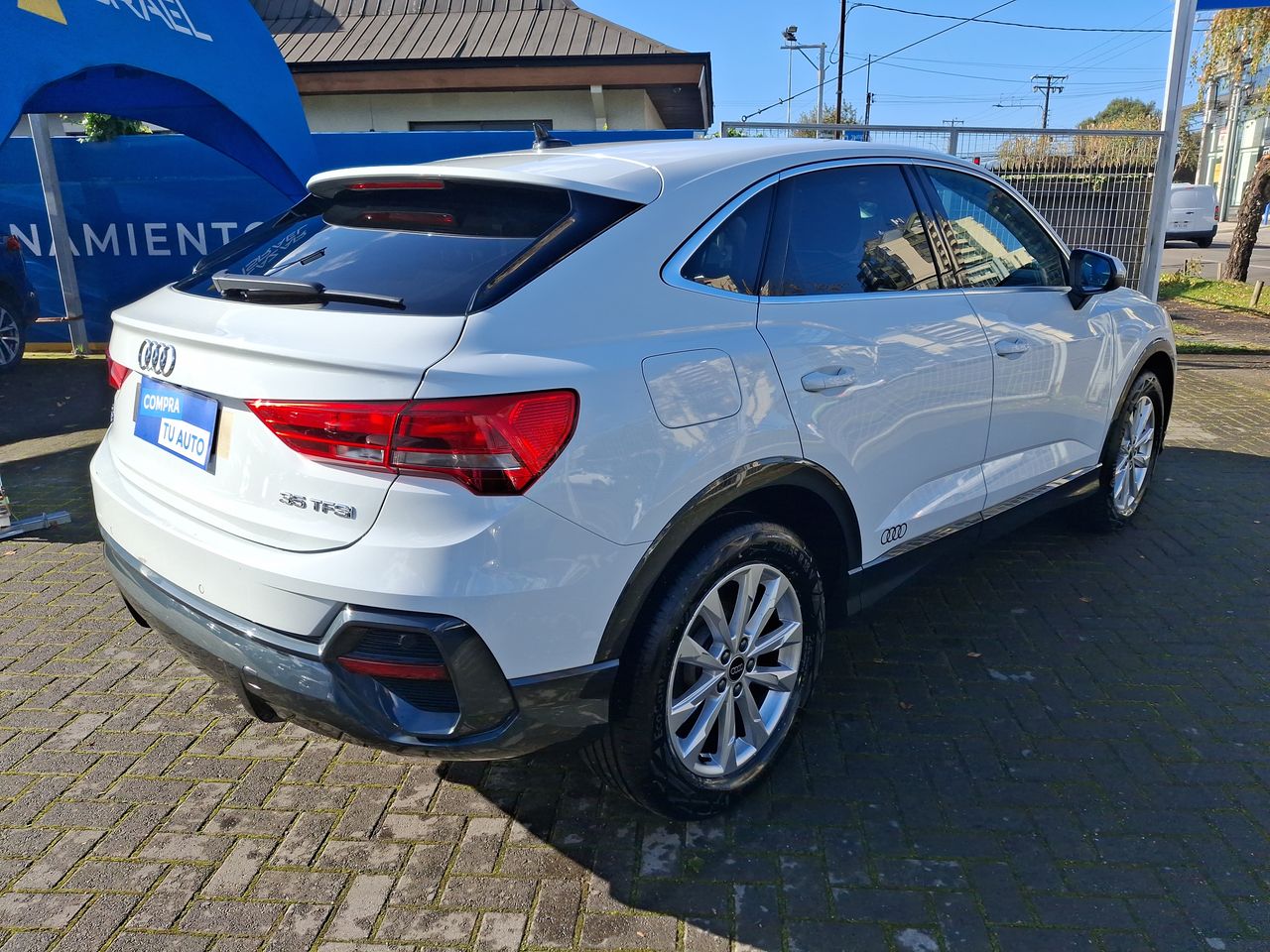 AUDI - 7