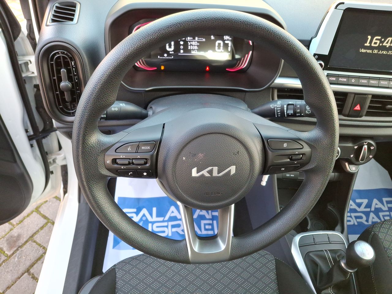 KIA - 24