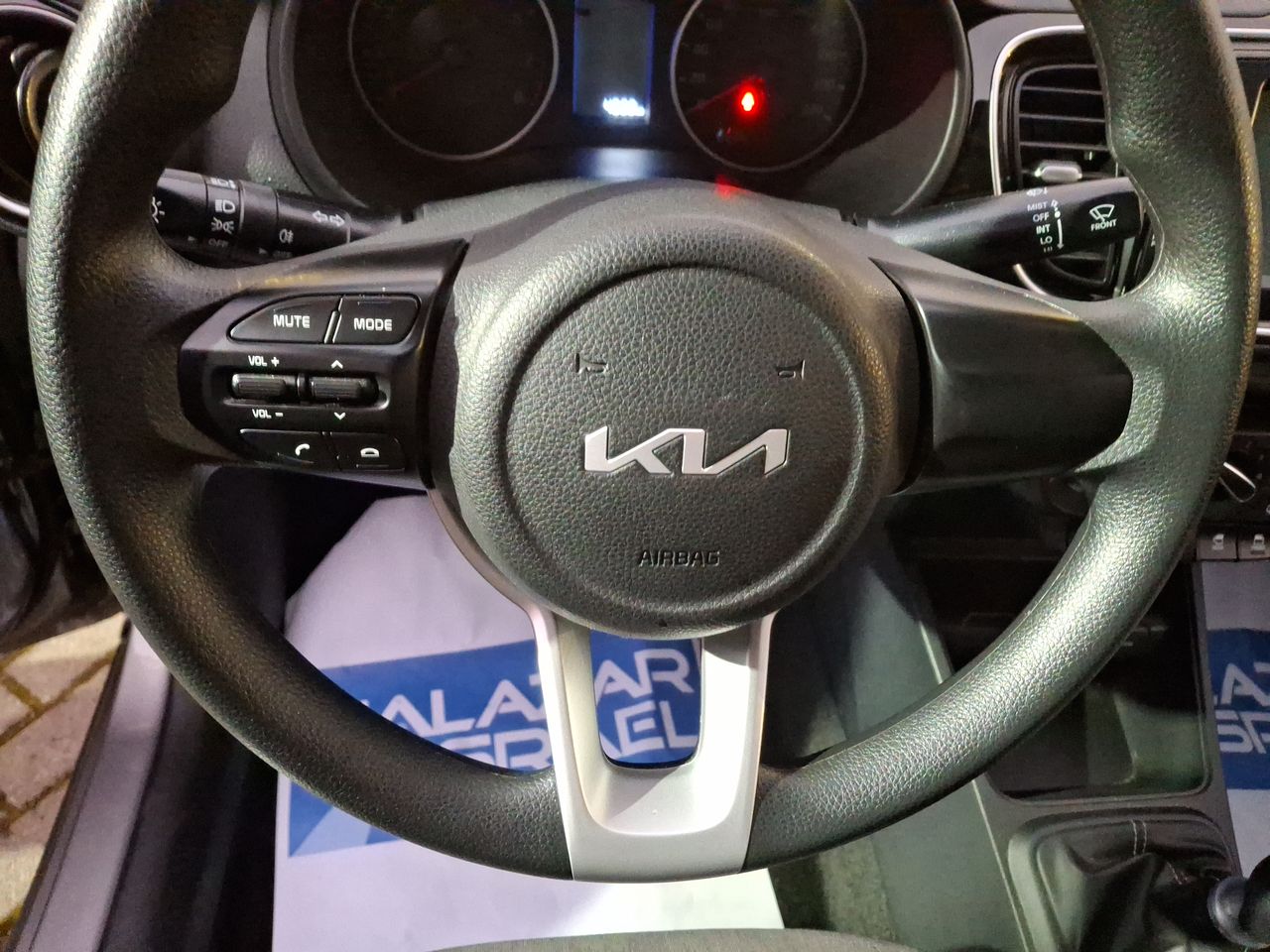 KIA - 24