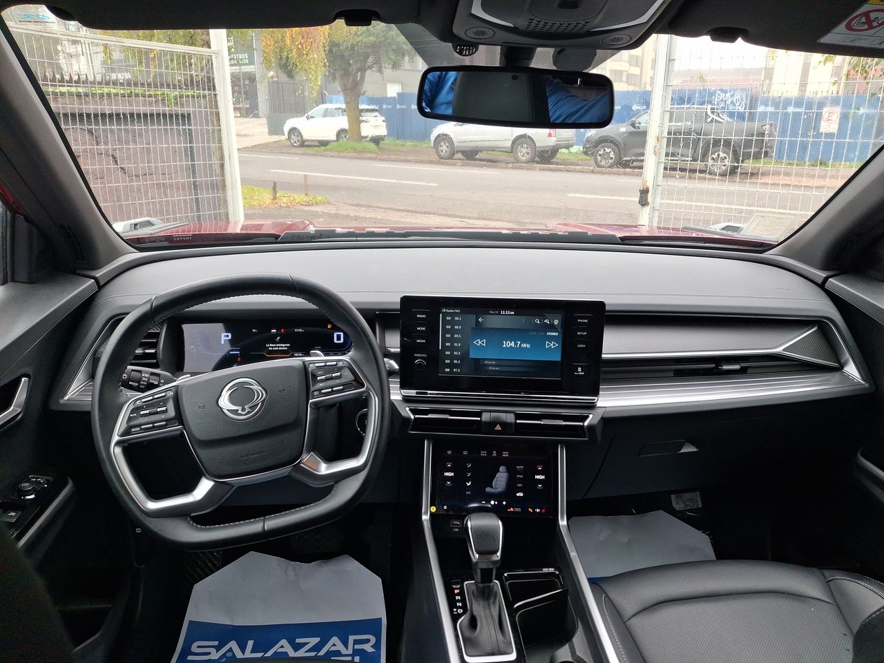 SSANGYONG - 32